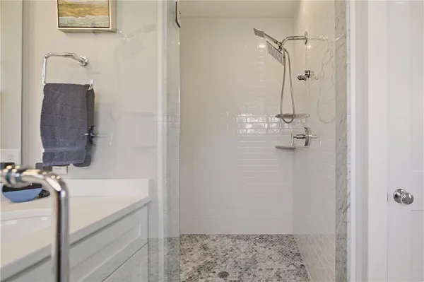 $1,749,000 | 165 Newport Harbor Drive, Portsmouth, RI 02871