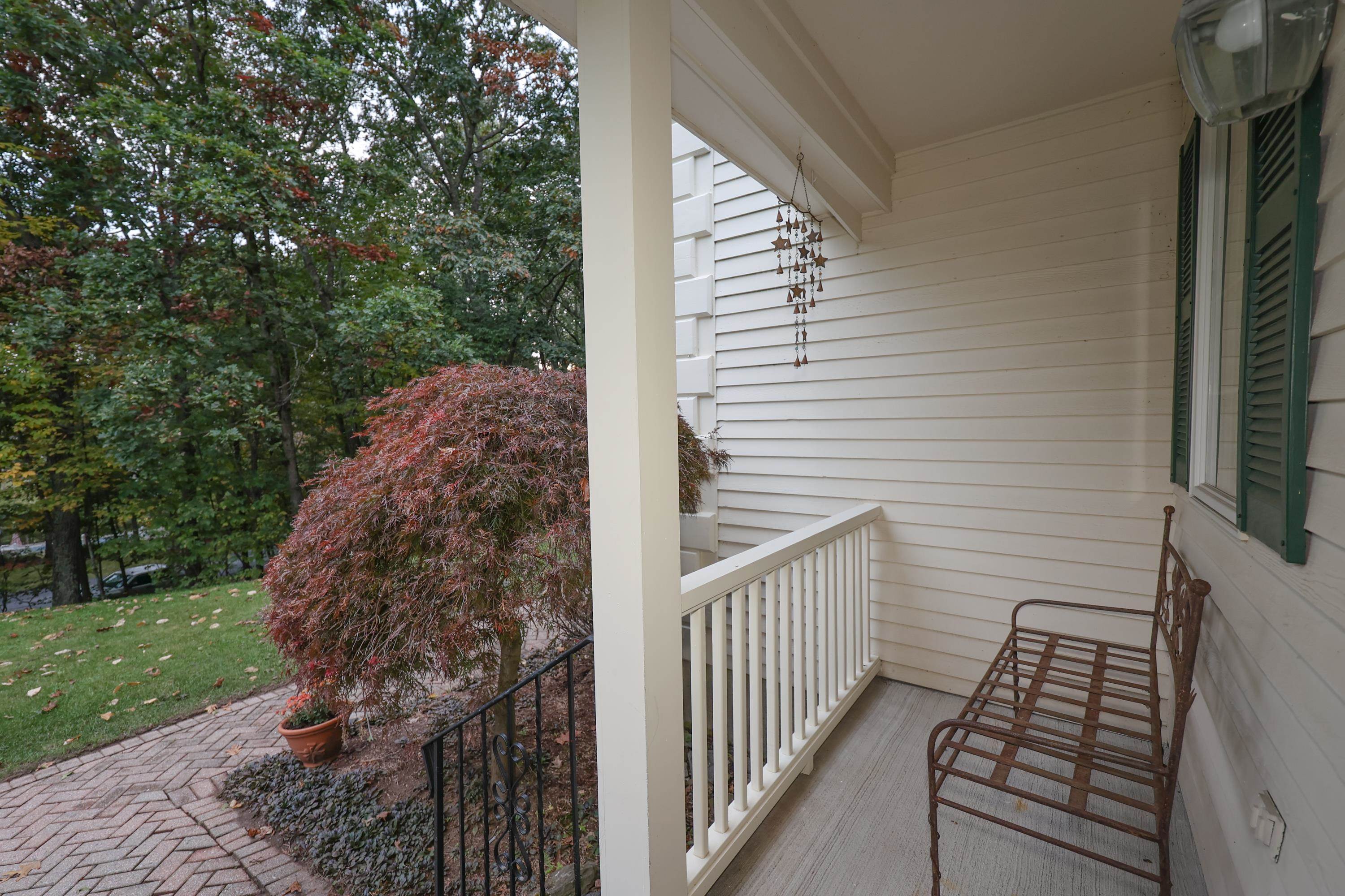 51 Blossom Road Windham, NH 03087 - Photo 13 of 40