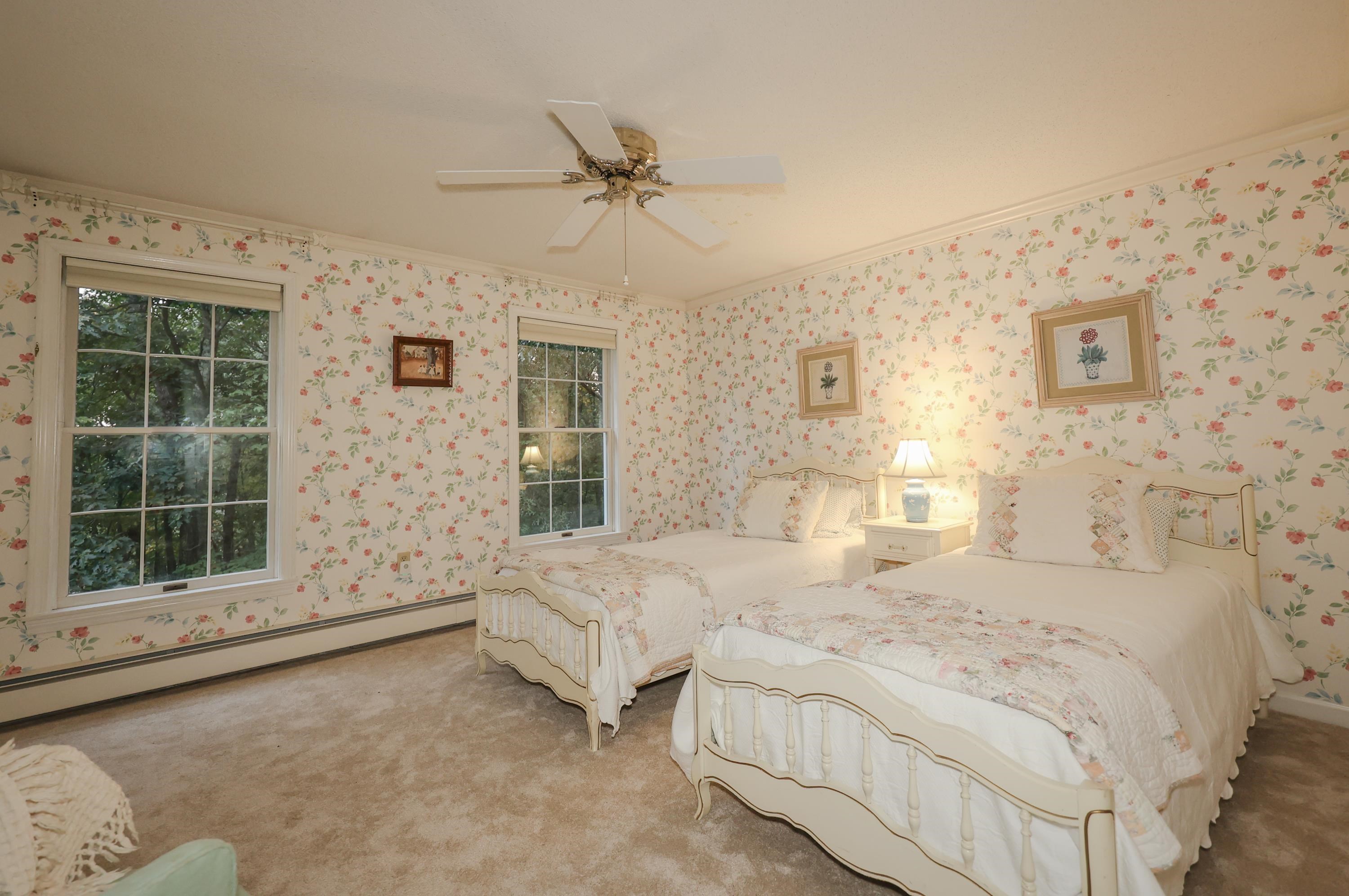 51 Blossom Road Windham, NH 03087 - Photo 19 of 40