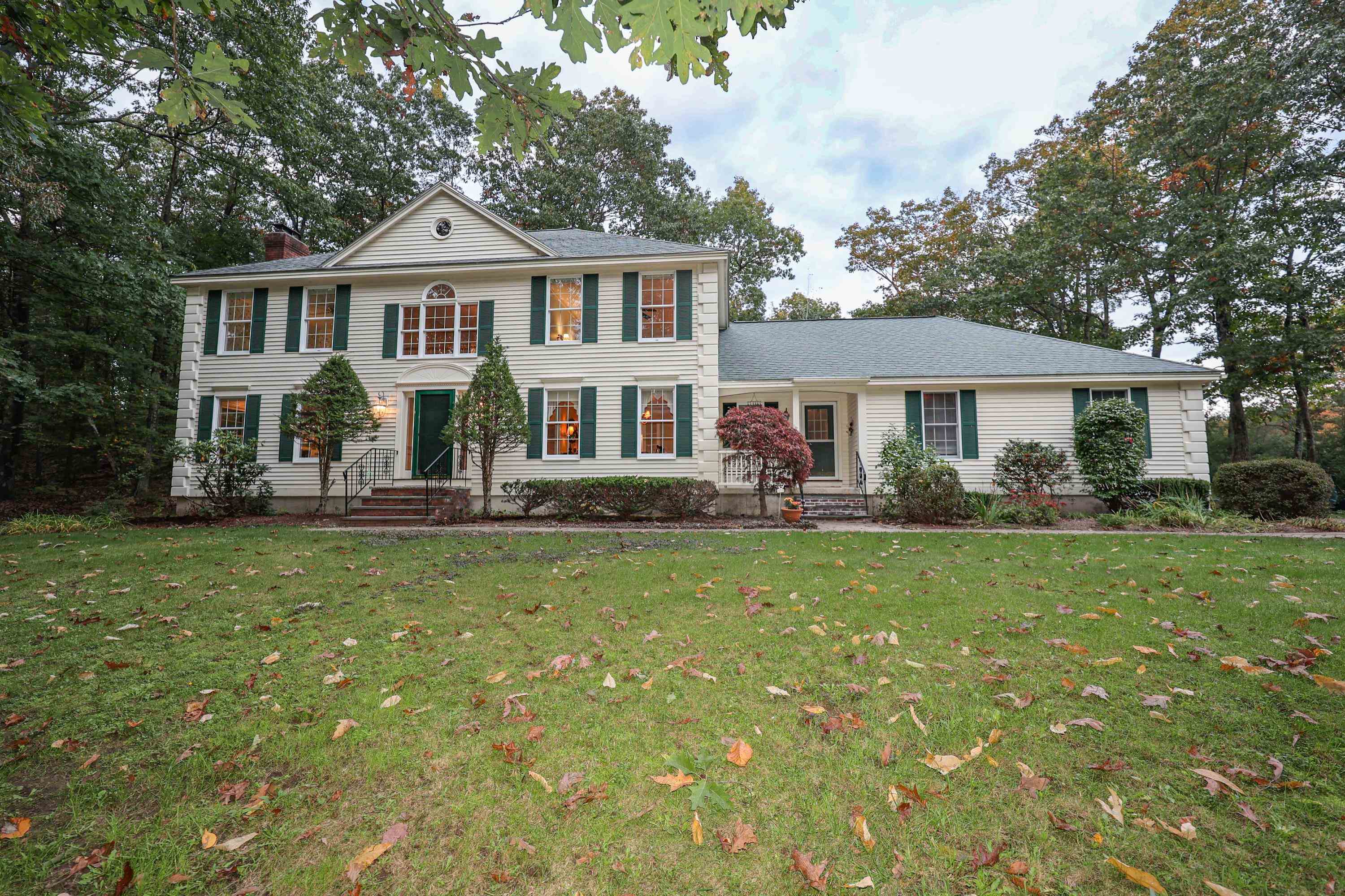 51 Blossom Road Windham, NH 03087 - Photo 2 of 40