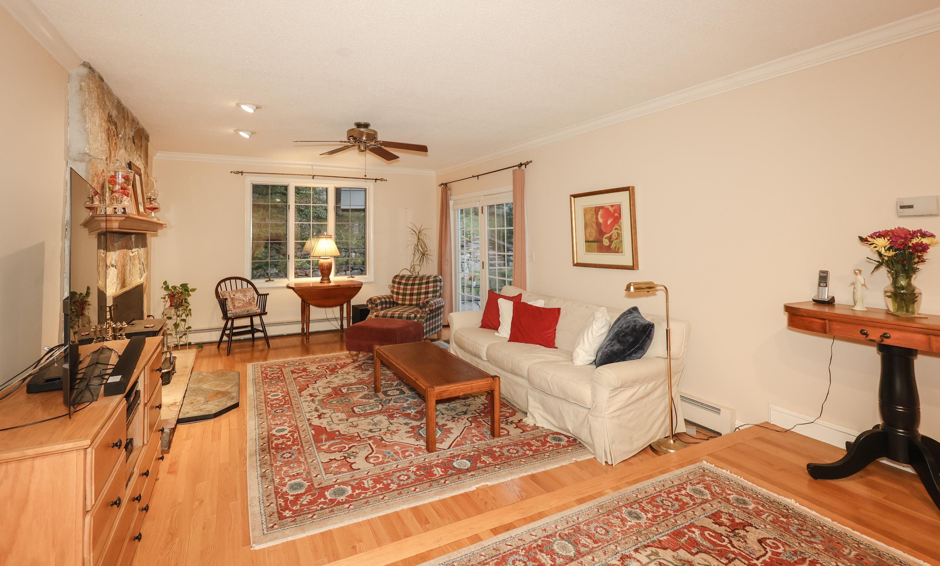 51 Blossom Road Windham, NH 03087 - Photo 3 of 40