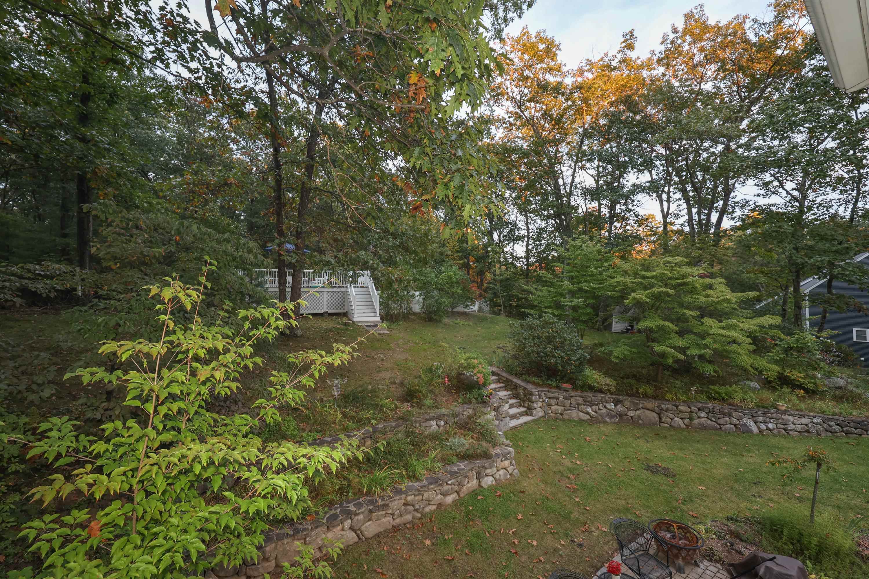 51 Blossom Road Windham, NH 03087 - Photo 32 of 40