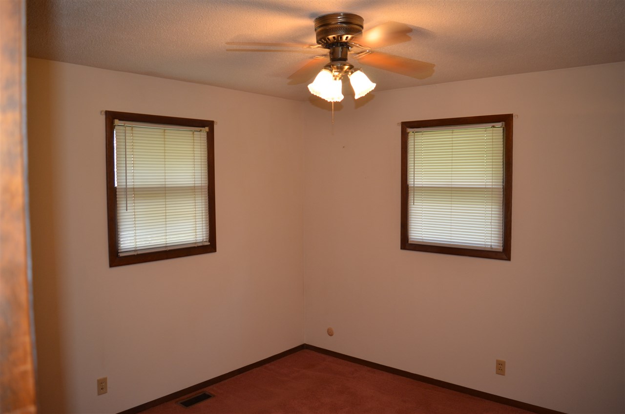7110 East Piccadilly Road Muncie, IN 47303 - Photo 9 of 15 Gallery Image 9