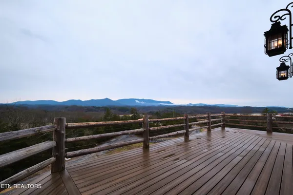 $1,390,000 | 1410 Swannsylvania Road, Dandridge, TN 37725