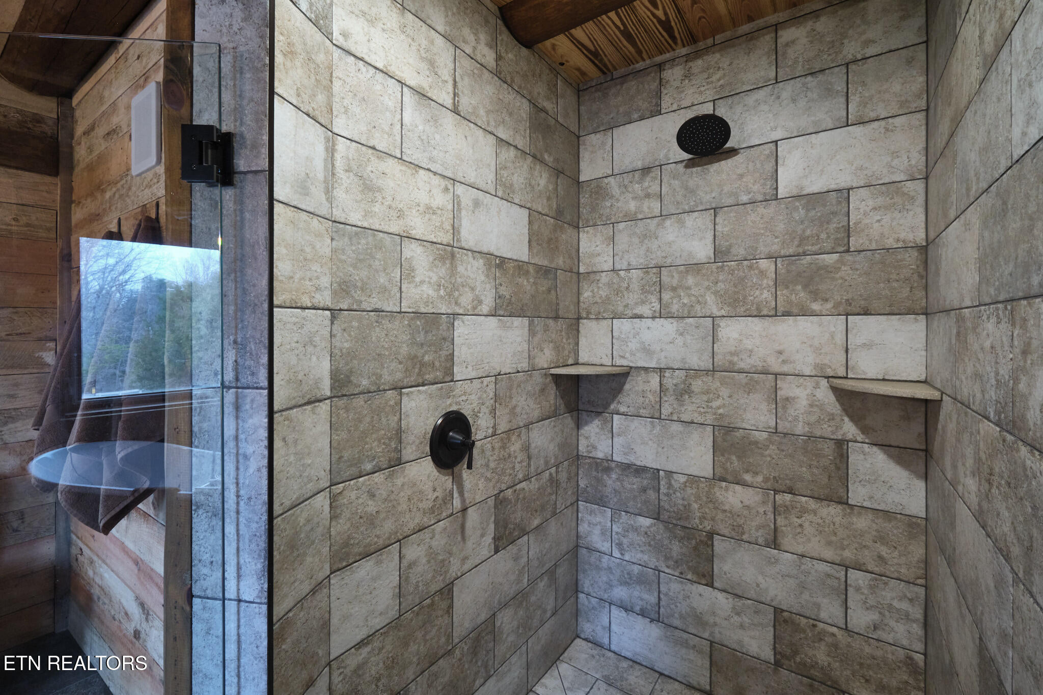 1410 Swannsylvania Road Dandridge, TN 37725 - Photo 27 of 60 1410 Swannsylvania Rd Dandridge, TN 35