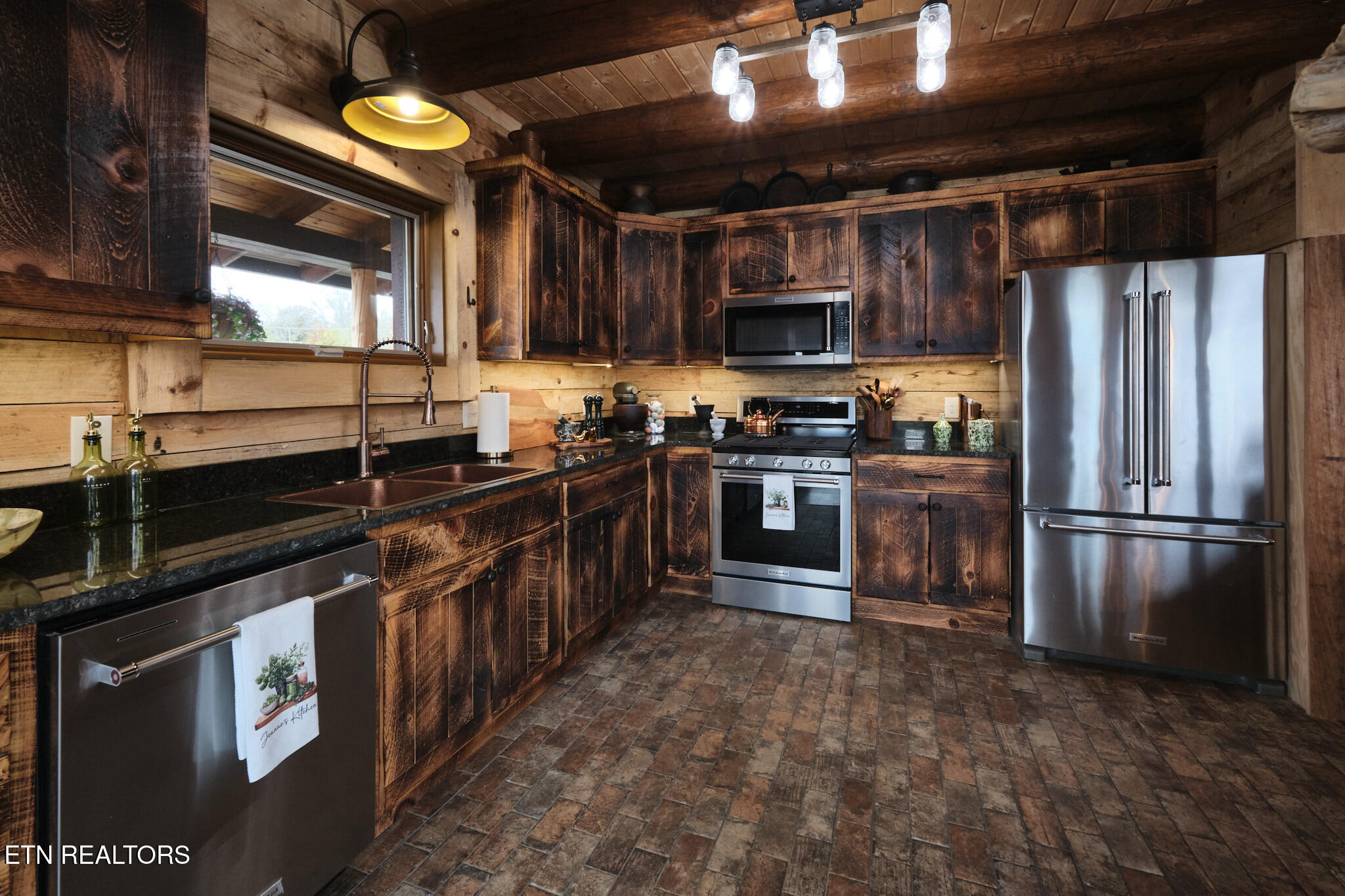 1410 Swannsylvania Road Dandridge, TN 37725 - Photo 37 of 60 1410 Swannsylvania Rd Dandridge, TN 46