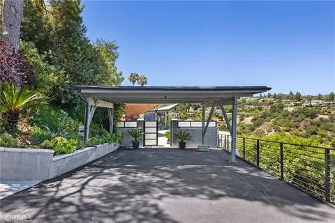 a view of a indoor garage