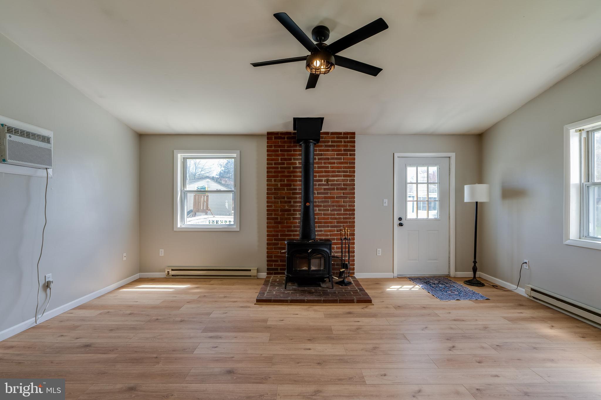 166 Pulte Road Lancaster, PA 17601 - Photo 21 of 41 an empty room with windows and a ceiling fan
