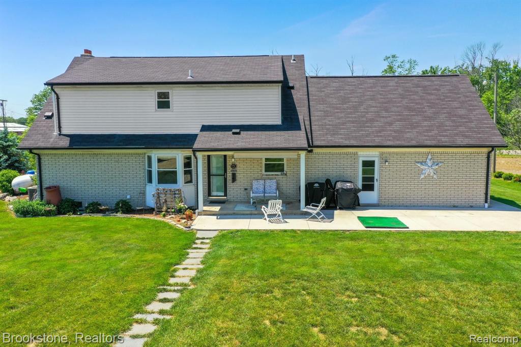 56450 Card Road Macomb, MI 48042 - Photo 12 of 24
