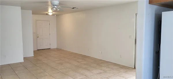 $1,500 | 652 Holly Street, Bullhead City, AZ 86442
