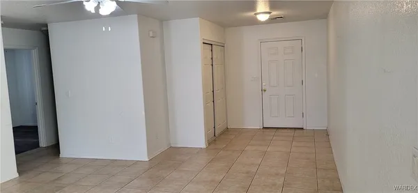 $1,500 | 652 Holly Street, Bullhead City, AZ 86442