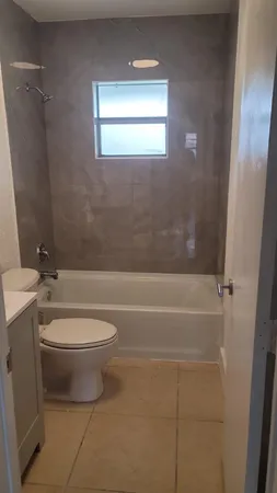 $1,600 | 4839 Northwest 9th Drive, Unit 4839, Plantation, FL 33317