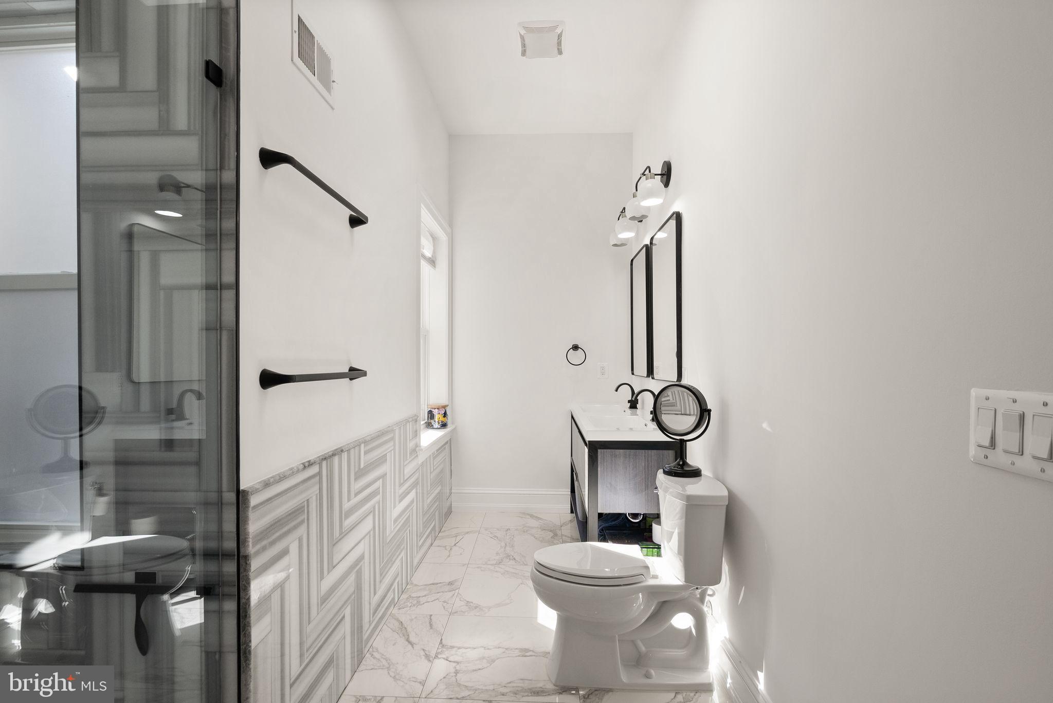 1132 Columbia Road Northwest, Unit 3 Washington, DC 20009 - Photo 35 of 52