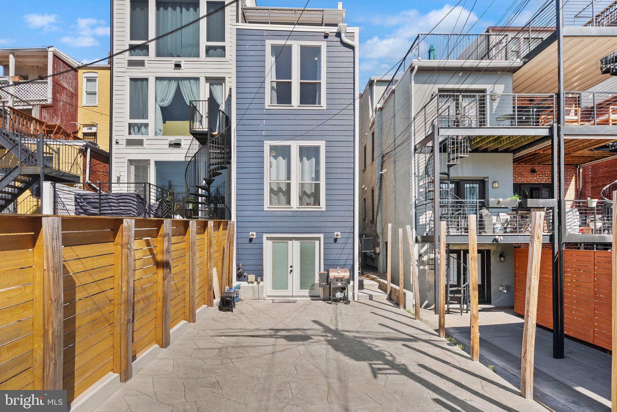 1132 Columbia Road Northwest, Unit 3 Washington, DC 20009 - Photo 49 of 52