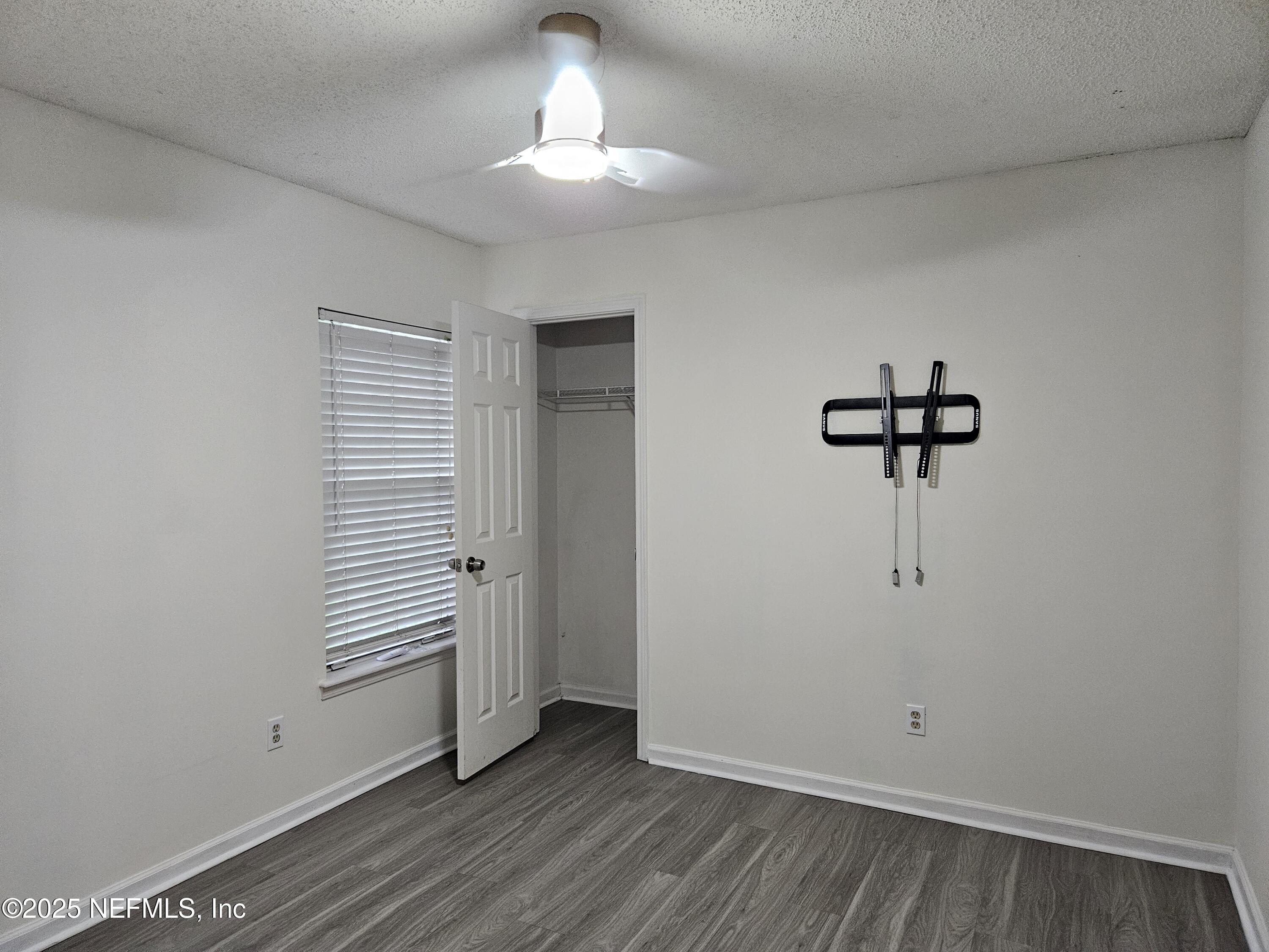 1203 Stern Way Fleming Island, FL 32003 - Photo 11 of 12 20250609_181923