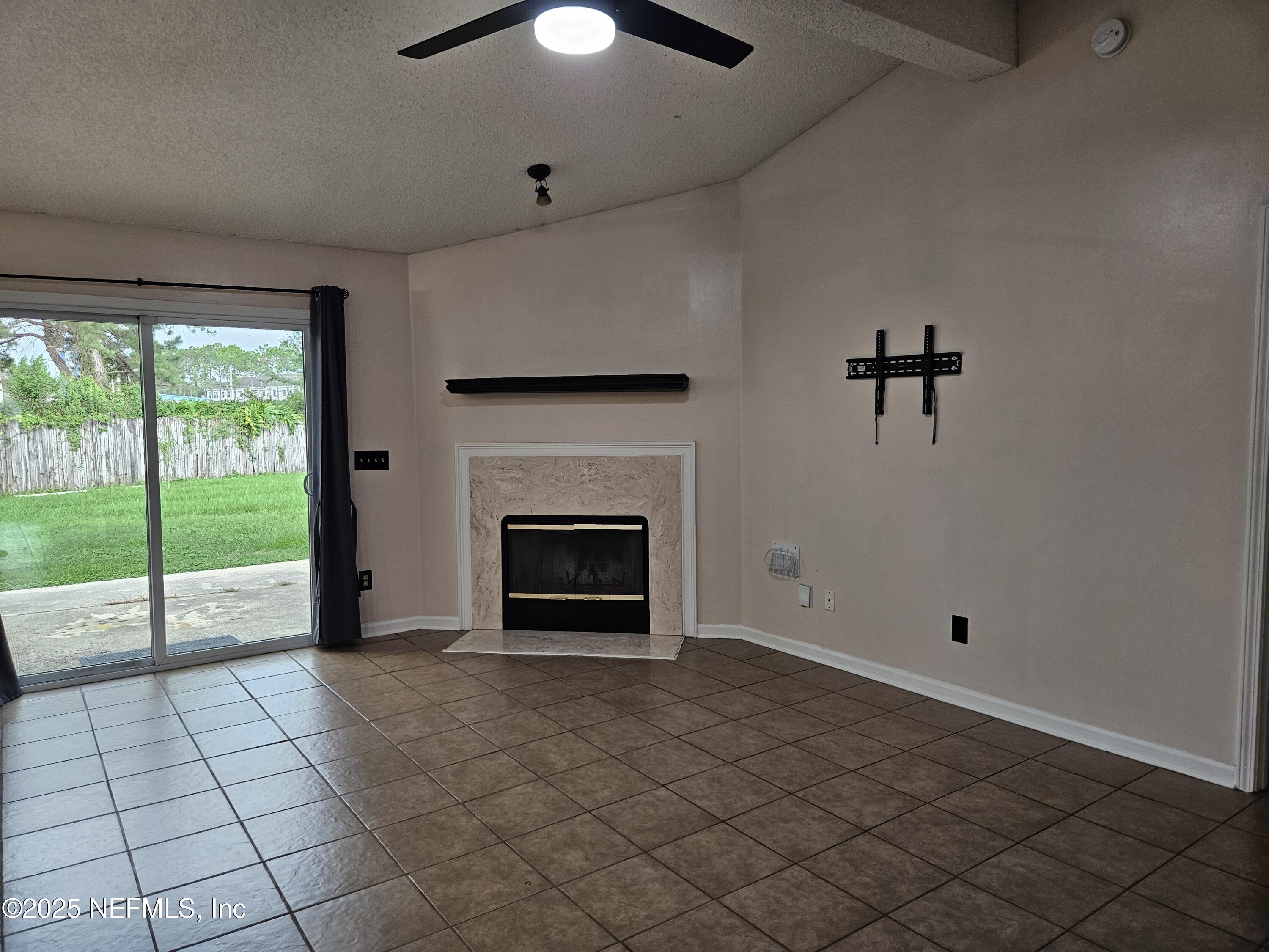 1203 Stern Way Fleming Island, FL 32003 - Photo 2 of 12 20250609_181237