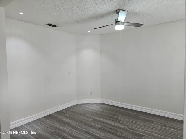 $2,300 | 1203 Stern Way, Fleming Island, FL 32003