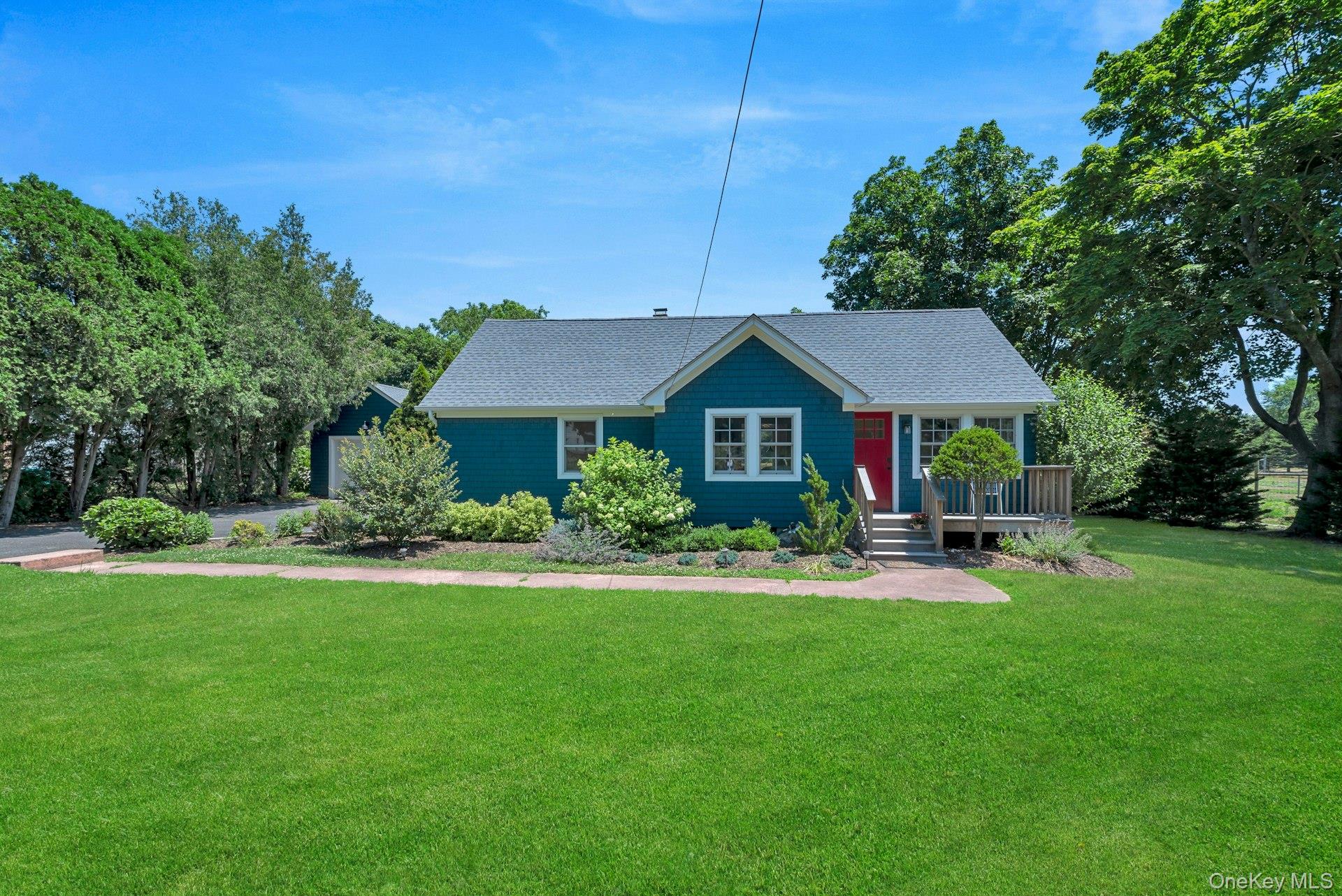 1825 Main Bayview Road Southold, NY 11971 - Photo 2 of 29
