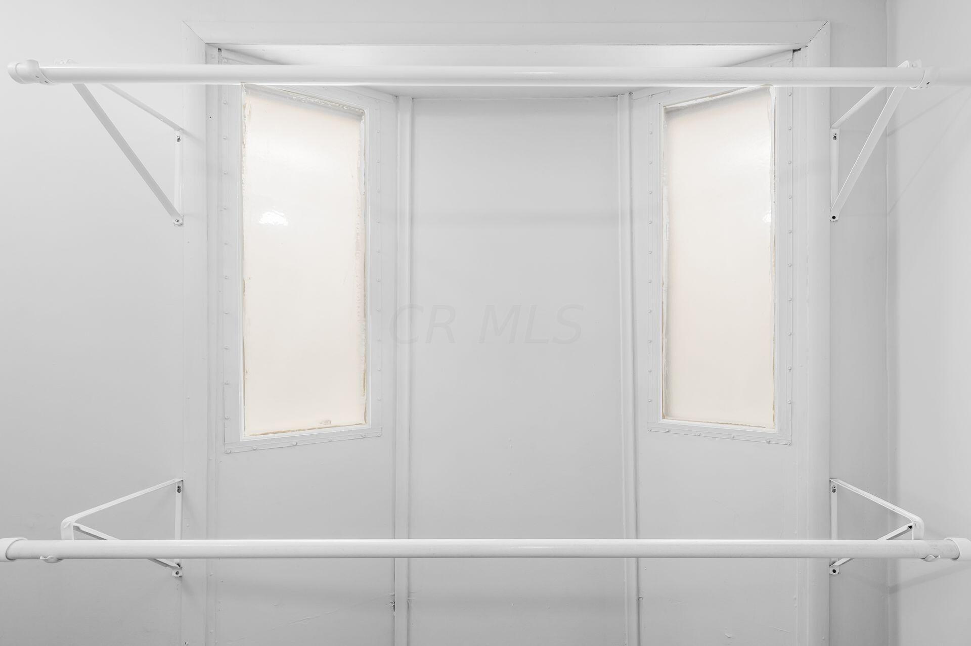 465 Chambersburg Road Columbus, OH 43207 - Photo 17 of 21 Owners suite closet!
