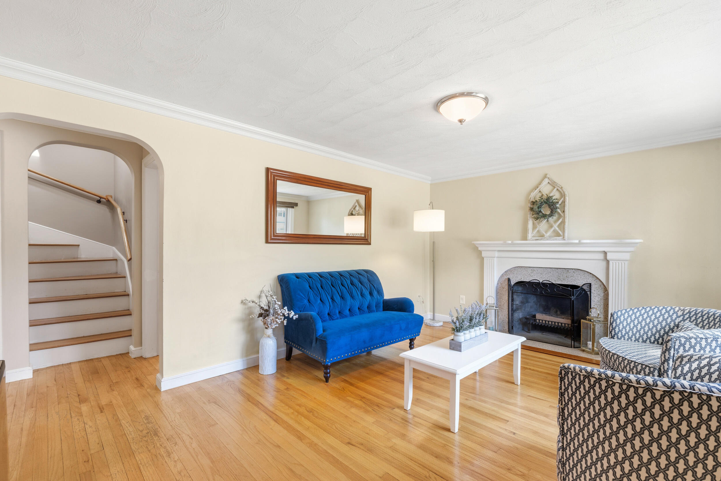 63 West Commonwealth Drive Portland, ME 04103 - Photo 7 of 46 Living Room