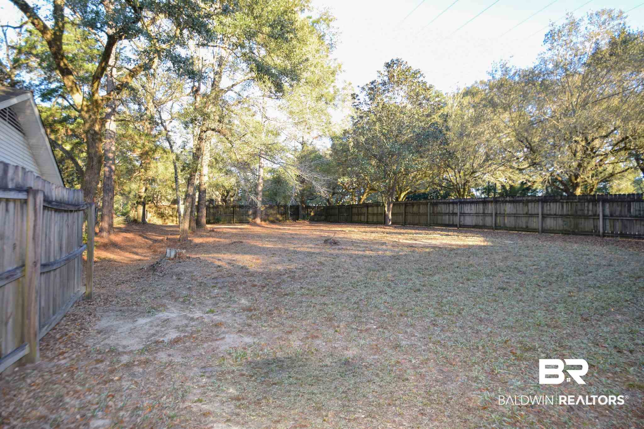 804 Nassau Drive Mobile, AL 36608 - Photo 14 of 19 Fenced Huge Backyard