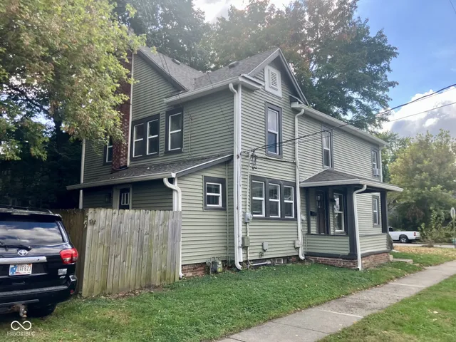 $1,700 | 645 East 49th Street, Indianapolis, IN 46205
