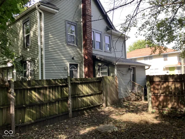 $1,700 | 645 East 49th Street, Indianapolis, IN 46205
