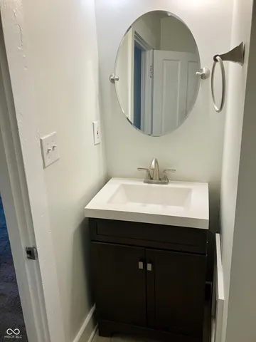 $1,700 | 645 East 49th Street, Indianapolis, IN 46205