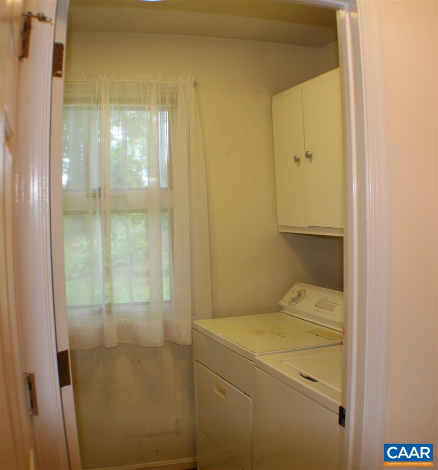 529 Blankenbaker Road Madison, VA 22727 - Photo 5 of 10 a bathroom with a shower and toilet