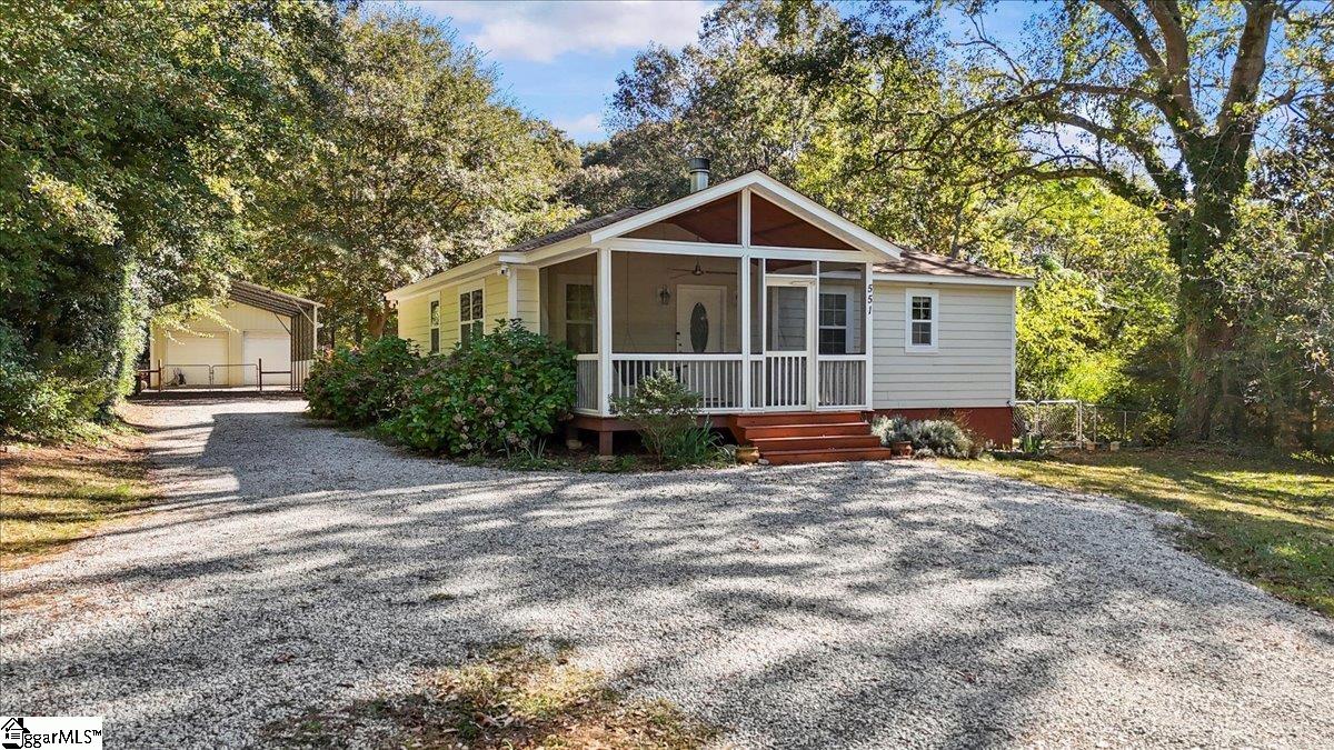 551 Rock Ridge Drive Greer, SC 29651 - Photo 2 of 48