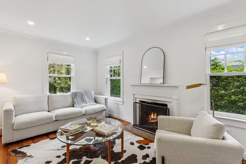 12 Jackson Street, East Hampton, NY 11937