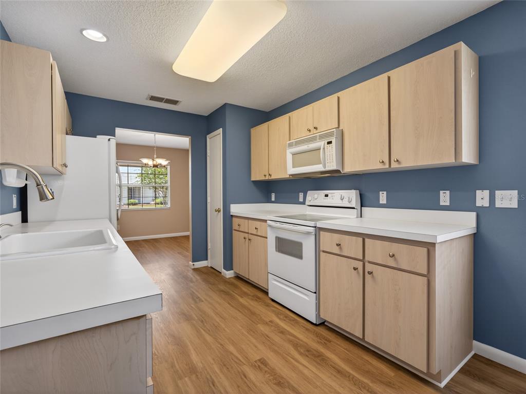 9735 Southwest 92nd Place Road Ocala, FL 34481 - Photo 11 of 39 Gallery Image 11