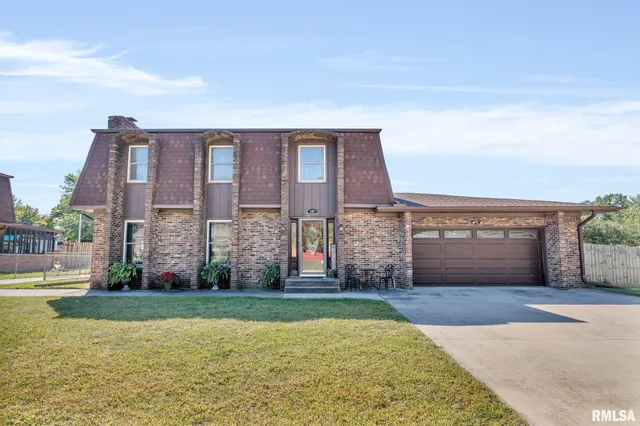 $277,900 | 107 Hilltop Street, Colona, IL 61241