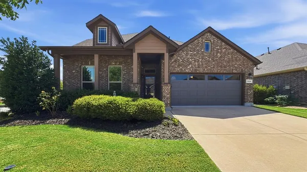 $444,900 | 824 Dove Cove, Argyle, TX 76226