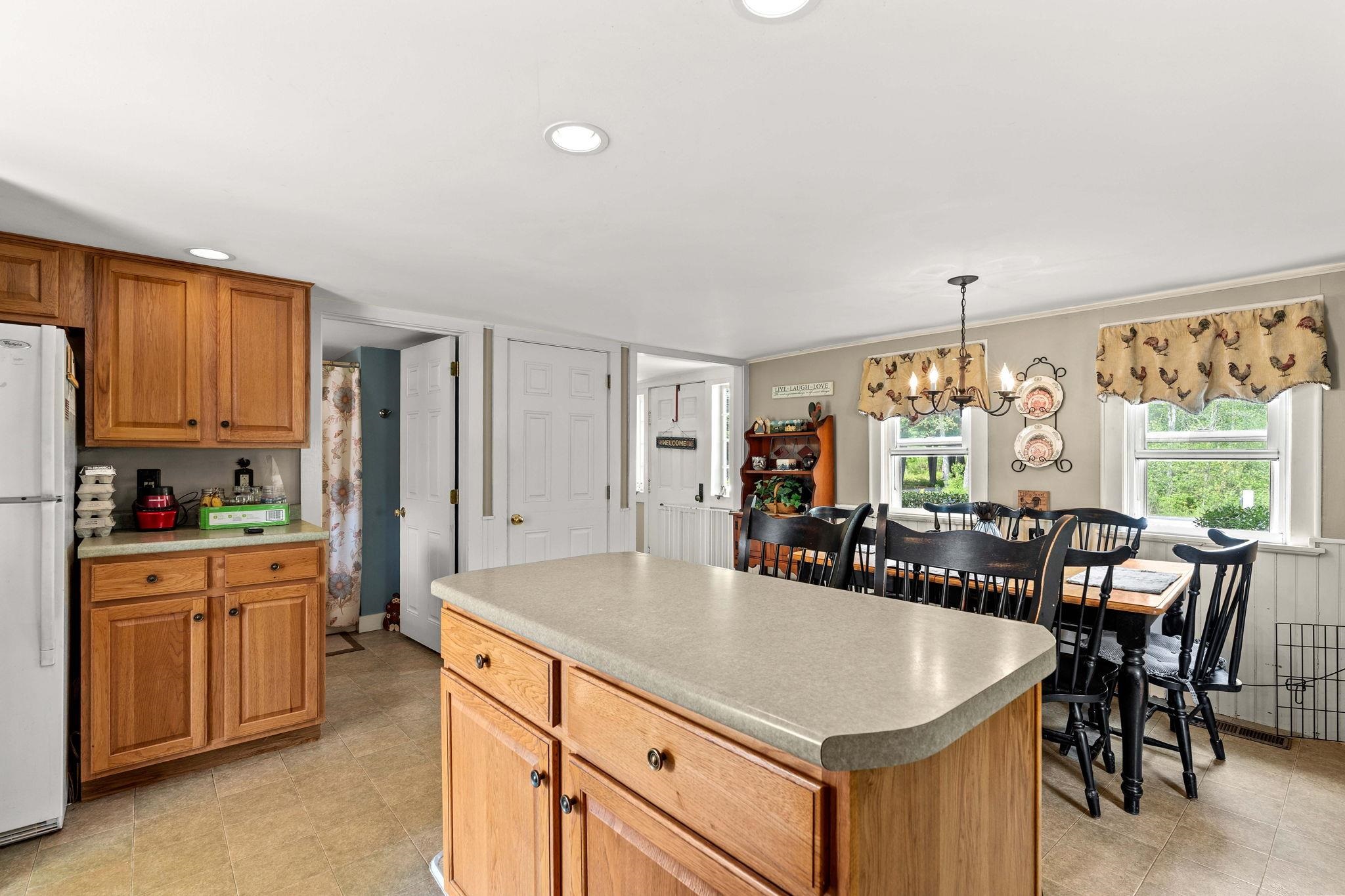481 Boston Post Road Amherst, NH 03031 - Photo 11 of 60