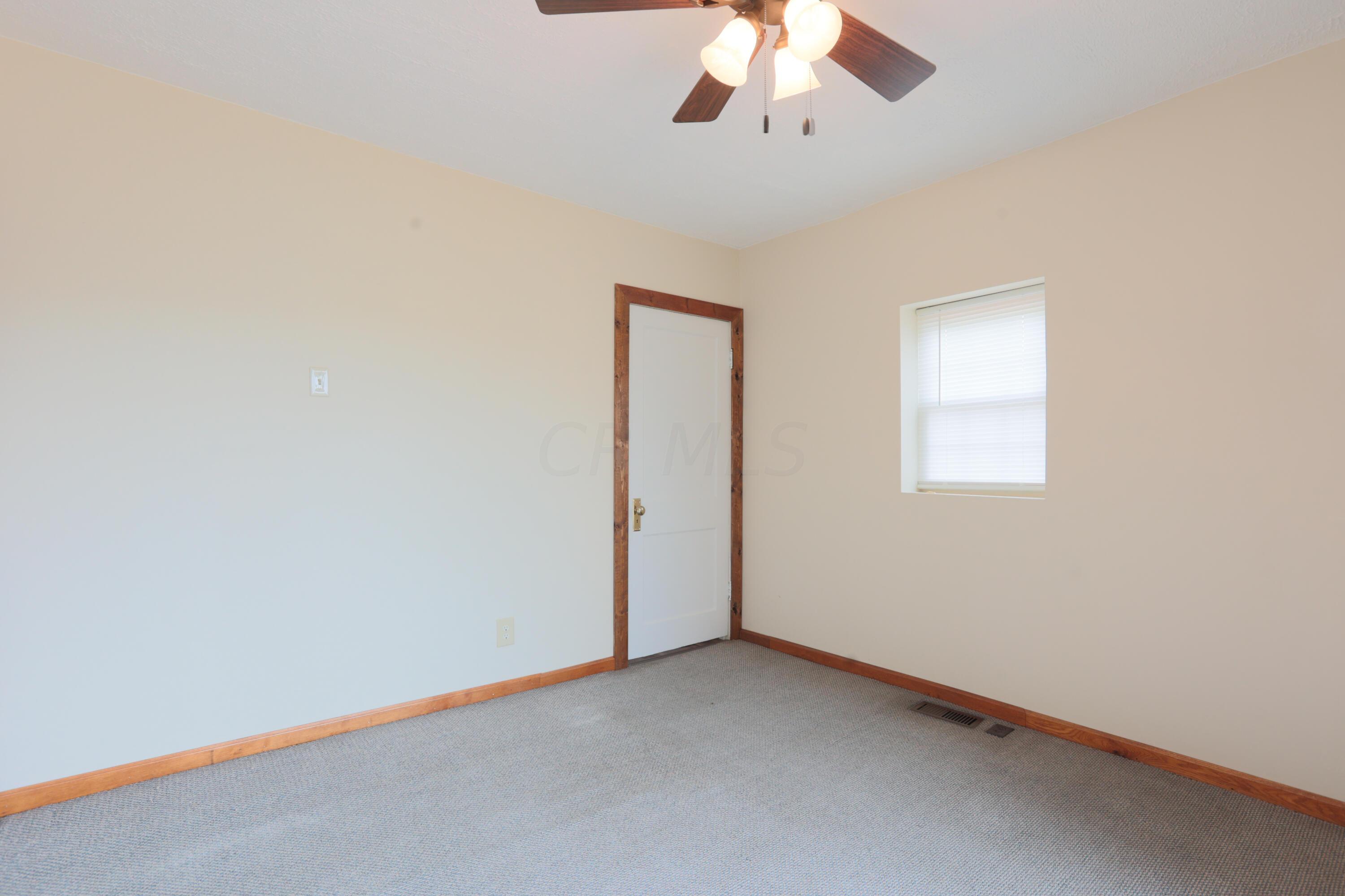 2391 Harrison Road Jackson, OH 45640 - Photo 11 of 28 11. 1st bedroom