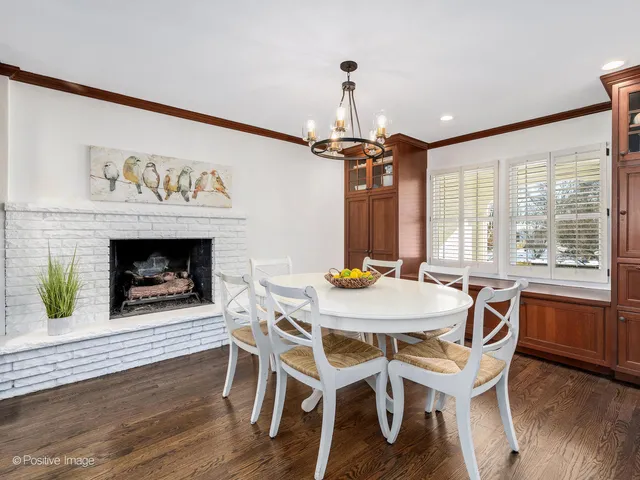 $697,000 | 23W070 Mulberry Lane, Glen Ellyn, IL 60137