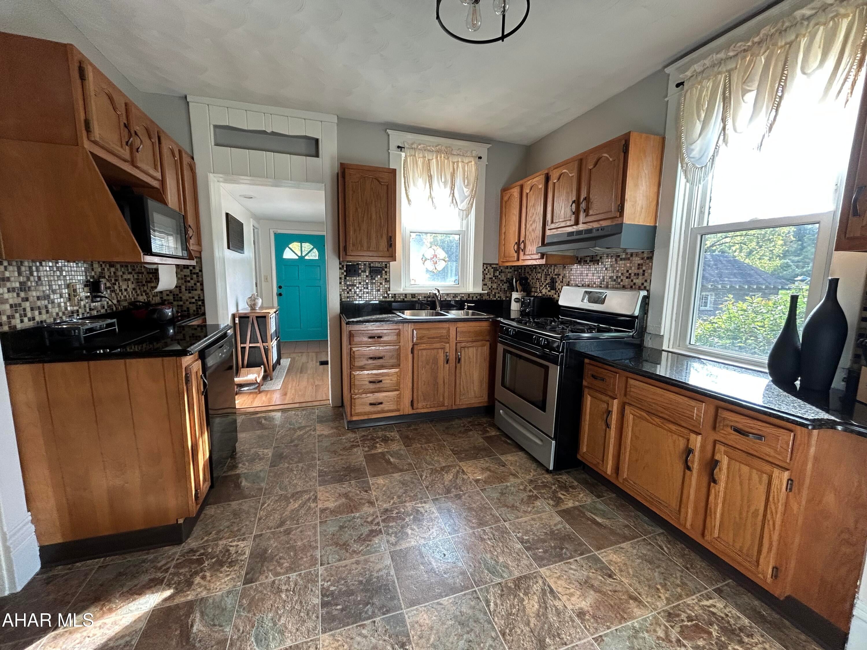 1133 Carson Valley Road Duncansville, PA 16635 - Photo 13 of 37 Gallery Image 13