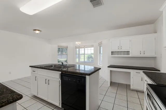 $595,000 | 1812 Settlers Ct Drive, Sealy, TX 77474