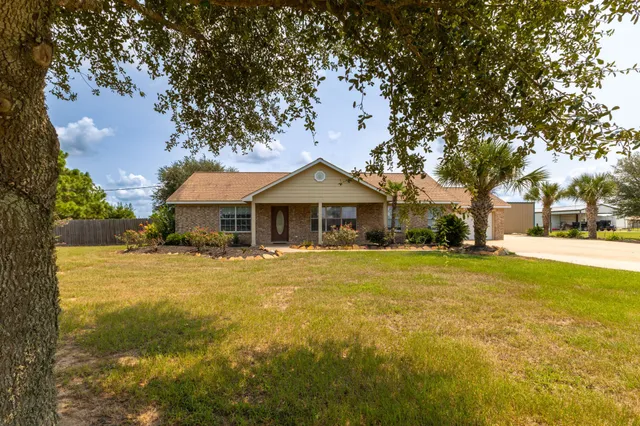 $595,000 | 1812 Settlers Ct Drive, Sealy, TX 77474