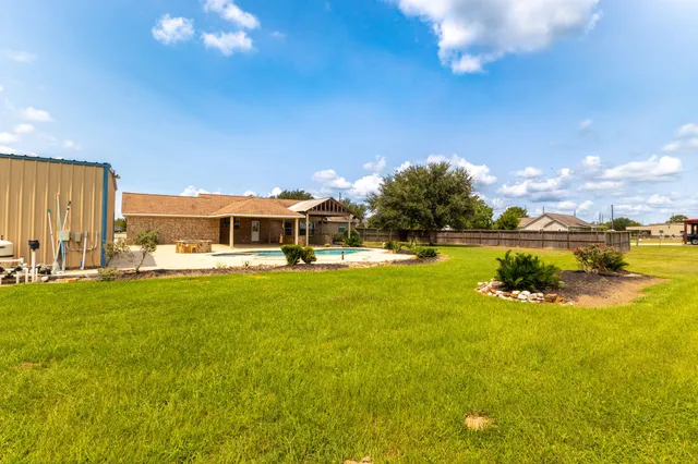 $595,000 | 1812 Settlers Ct Drive, Sealy, TX 77474