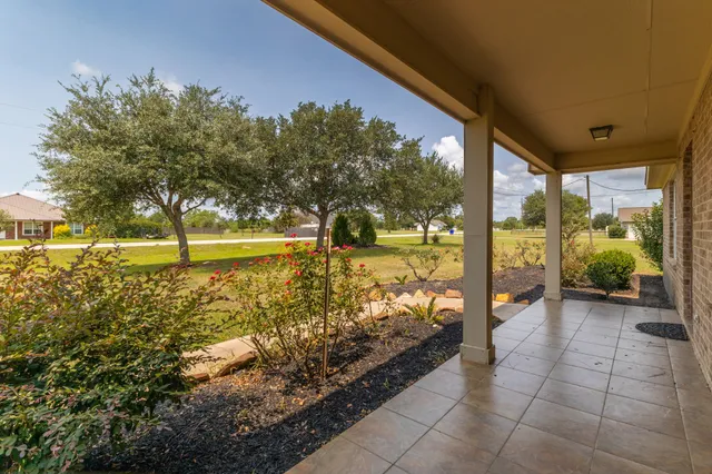 $595,000 | 1812 Settlers Ct Drive, Sealy, TX 77474