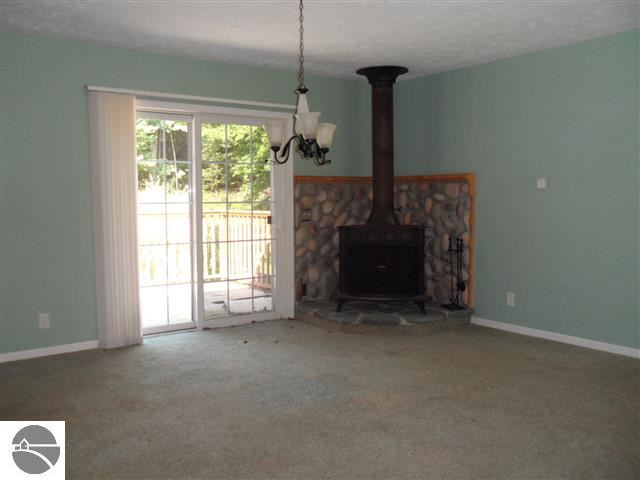 3550 North Putnam Road Suttons Bay, MI 49682 - Photo 21 of 37 1747288-20.JPG
