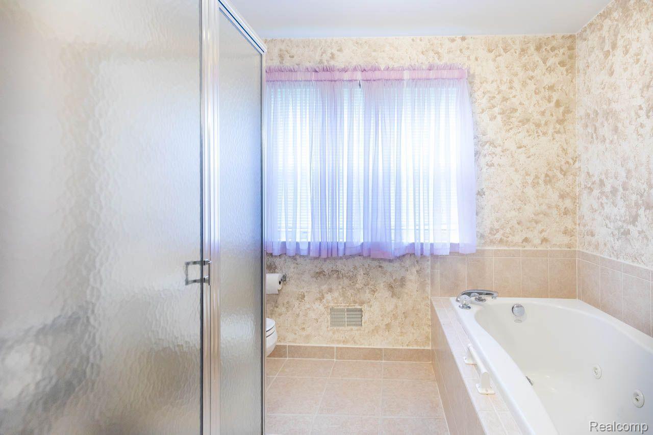790 Cherry Grove Road Canton, MI 48188 - Photo 34 of 47 Gallery Image 34