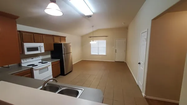 $1,500 | 6518 94th Street, Lubbock, TX 79424