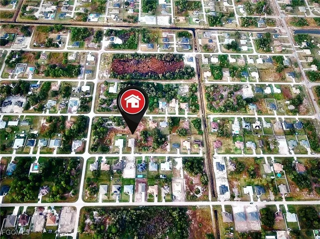 $2,150 | 2612 51st Street Southwest, Lehigh Acres, FL 33976