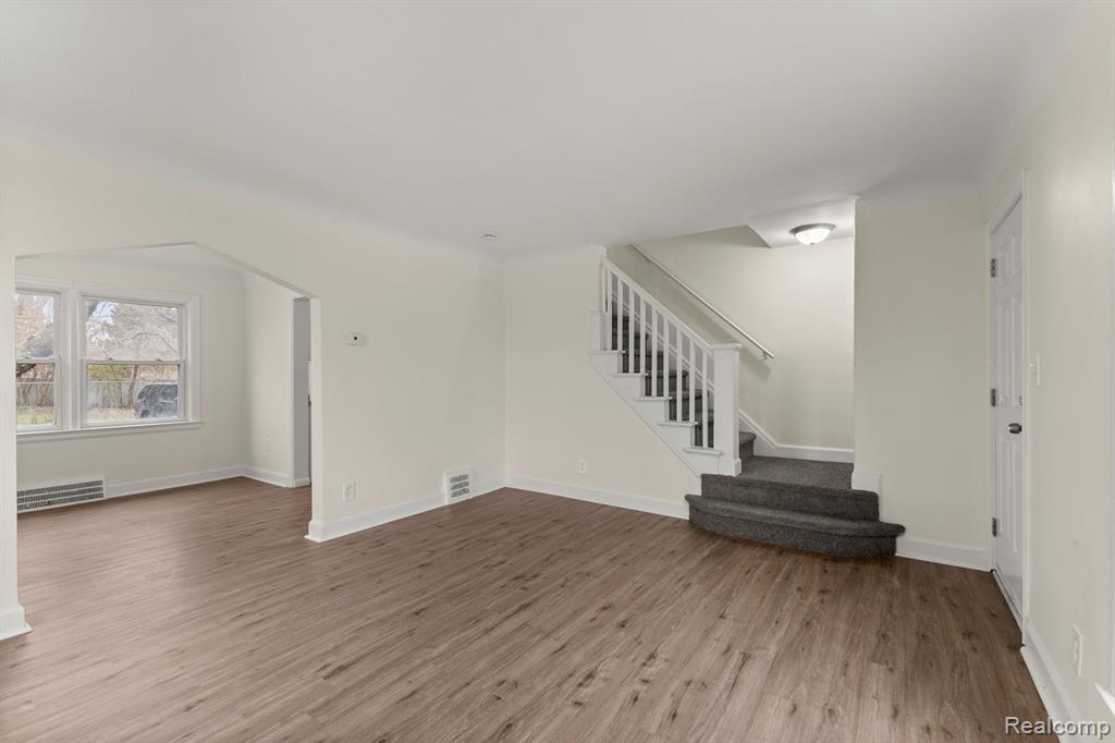 2511 Schaefer Road Melvindale, MI 48122 - Photo 8 of 43 Gallery Image 8
