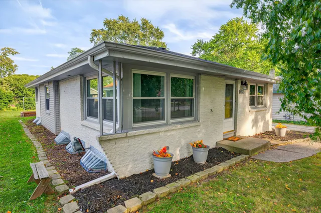 $320,000 | 4564 North 101st Street, Wauwatosa, WI 53225