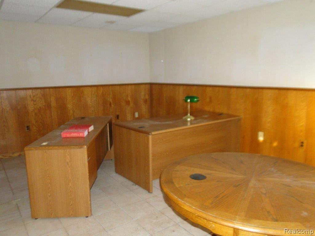 4434 Bishop Road Dryden, MI 48428 - Photo 53 of 68 Work Shop Office (2)