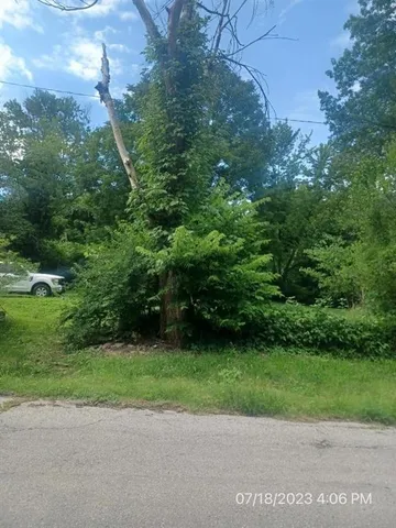 $59,995 | 10300 Norledge Avenue, Independence, MO 64053